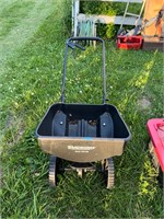 Yard works Spreader