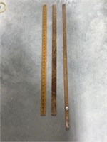 Antique Measuring sticks (thick wood); Red River