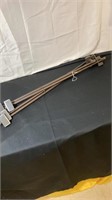 Magnetic extension curtain rods
