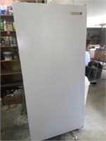 Upright Kelvinator freezer 21 cf