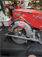 Milwaukee M18 7-1/4" circular saw