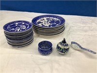 Blue Willow Dinner Plates Bowls made in Japan