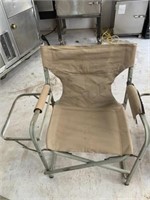 3 folding lawn chairs (2 trays missing)