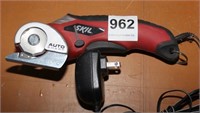 Skil 2352 Auto Sharp Cutter