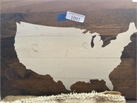 USA wooden wall decor