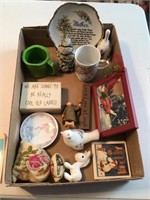 Box of small collectibles & decor