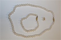 3 pc.14kt Gold Pearl Necklace, Earrings & Bracelet