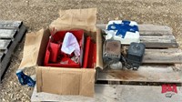 Unused Wheatheart reverser kit c/w Elec. Motor &