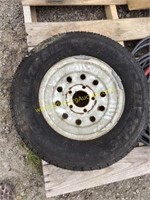 D1. Unused (1) trailer tire St175/80R13