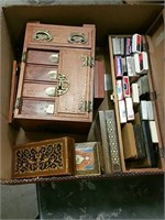 Box of playing cards/mini cabinet