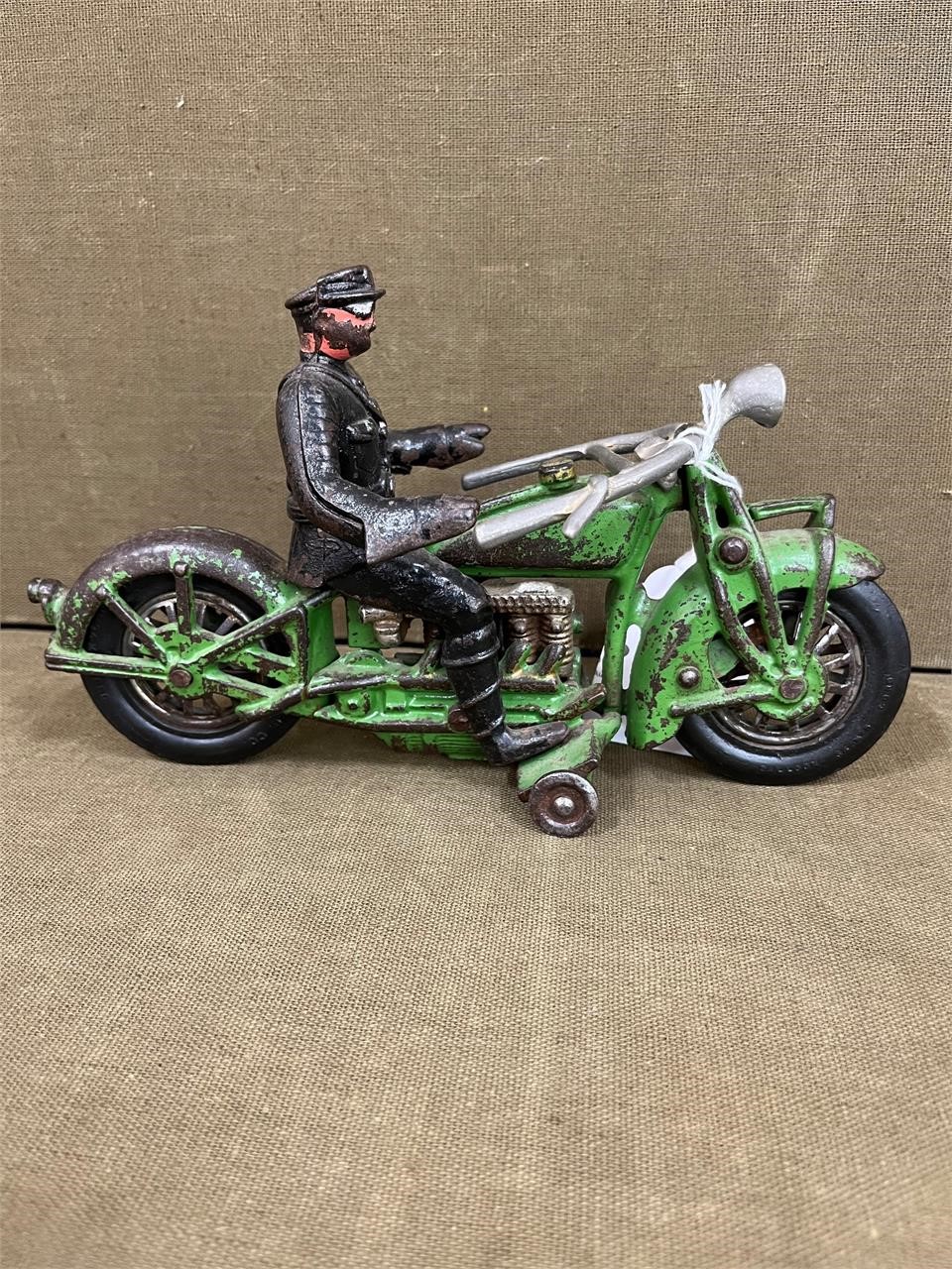 Hubley 4 Cylinder Indian Cast Iron Motorcycle Toy
