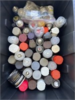 Large amount of spray cans, spray paint