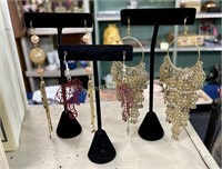 COSTUME JEWELRY EARRINGS - NOT DISPLAYS