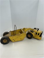 LARGE TONKA MIGHTY SCRAPER - PLAYED WITH