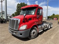 2013 Freightliner CA113 Day Cab