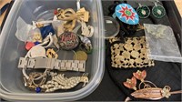 Tray lot of costume jewelry that includes