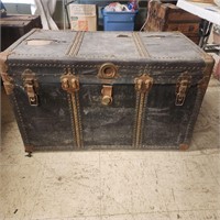 Antique trunk by Avona