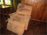 RECLINER (NEEDS SPRING REPAIRED BUT NICE)