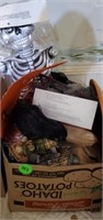 BOX OF HALLOWEEN AND FALL ITEMS