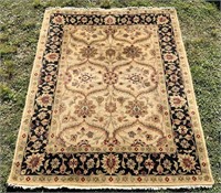 Oriental pattern rug - Walnut Creek Collection
