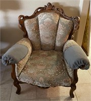 D - VICTORIAN STYLE PARLOR CHAIR (E1)