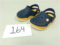 Crocs Toddler Shoes - Size 6-7