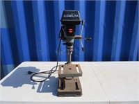 BENCH MOUNT DRILL PRESS (WORKING)