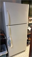 Frigidaire Refrigerator Freezer  FRT21P5A 20.6