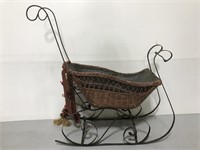 Antique wicker-rattan sleigh