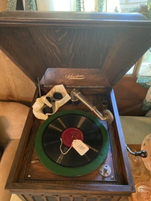 Silvertone Oak Tabletop Phonograph - Working
