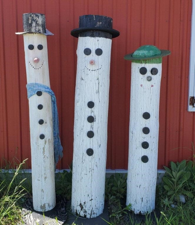 3 Wooden Snowmen/Women ???