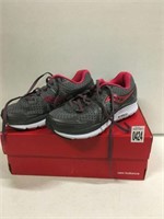 SAUCONY WOMENS SHOES 6.5