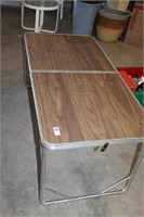 FOLDING CAMP TABLE