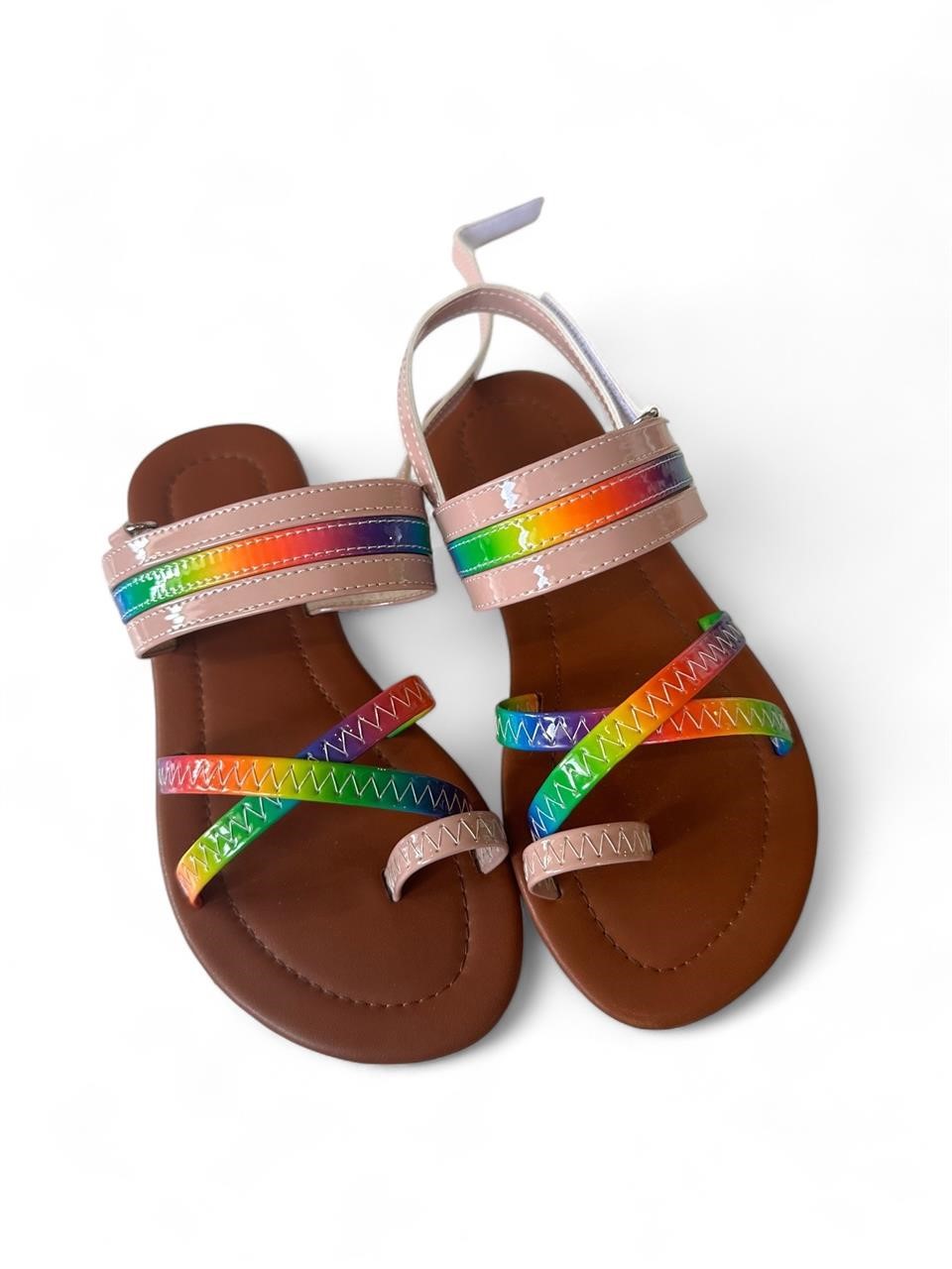 Girls sandals size 32