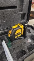 DEWALT ALIGNMENT LASER LEVEL IN CASE