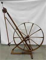 (AQ) Antique Wood Spinning Wheel. 80x58in