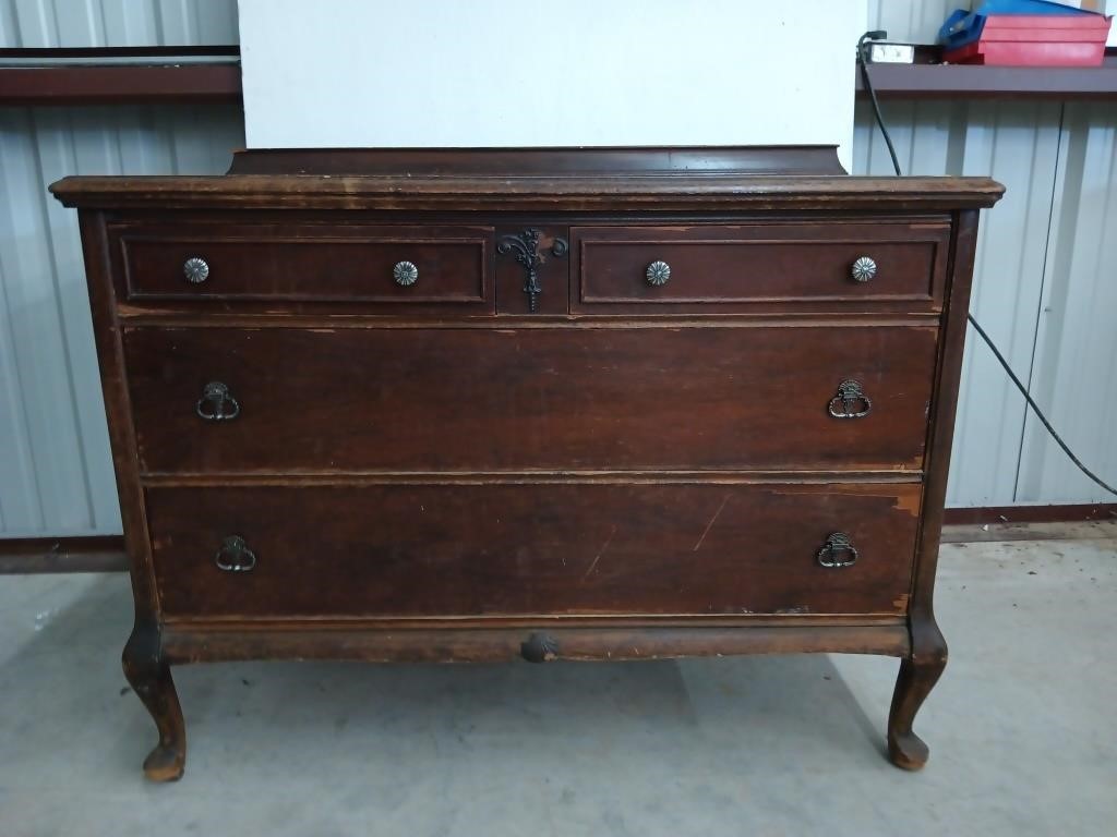 Mahogany side server w/ queen Anne legs 37x47x24