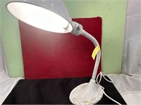 *VINTAGE CAST IRON BASE DESK READING LAMP