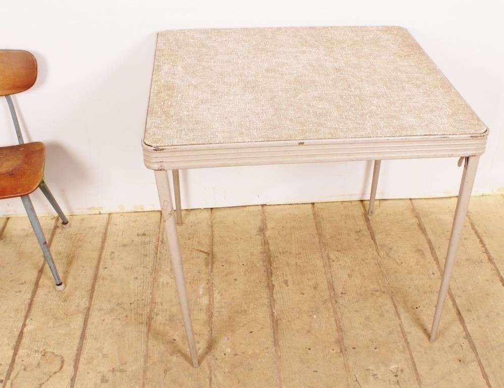 Collapsible Card Table