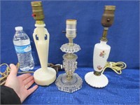 3 vintage vanity lamps (1 is marked aladdin)