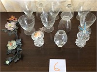 703 - FLORAL WALL DECOR,  VASES, GLASSWARE (6)