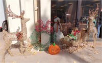 LARGE LOT OF CHRISTMAS DECORATIONS