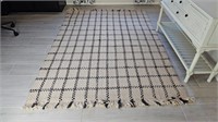 AREA RUG