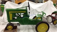 John Deere pedal tractor- restored