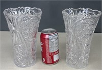 2 Plastic Vase