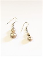 Silver Earrings    L