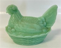 DESIRABLE VINTAGE JADEITE SPLIT TAIL COVERED HEN