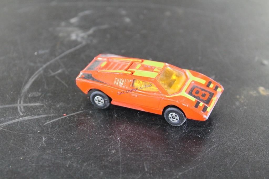 Matchbox No.27 Lamborgini Coutach