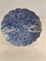ANTIQUE JAPANESE SCALLOP BLUE AND WHITE PLATE