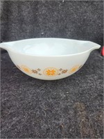 Gorgeous Vintage Pyrex Bowl